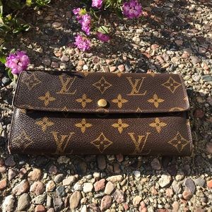 AUTH Louis Vuitton Sarah Wallet MB1025